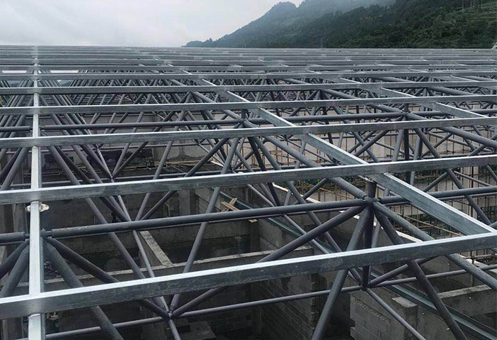 开封仁怀冠英学校艺体楼网架