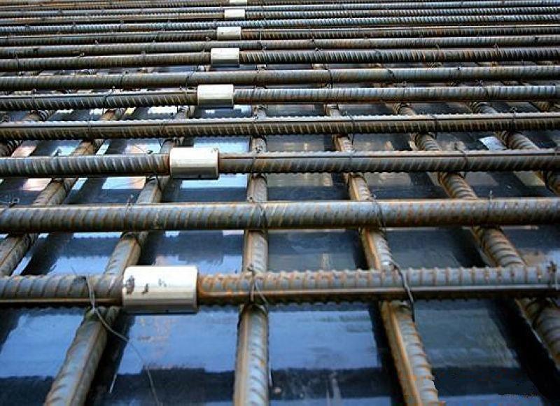开封为什么建楼房时，要在钢筋上加一排小圆环？原来作用这么大